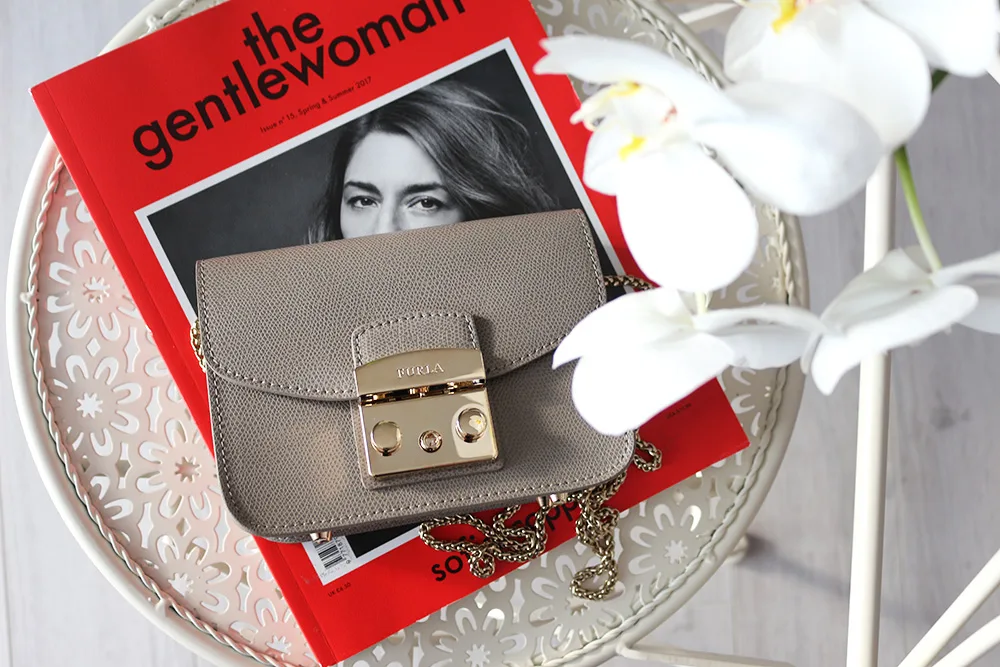 Мини-сумка Furla Metropolis цвета dove gray с фирменной коробкой